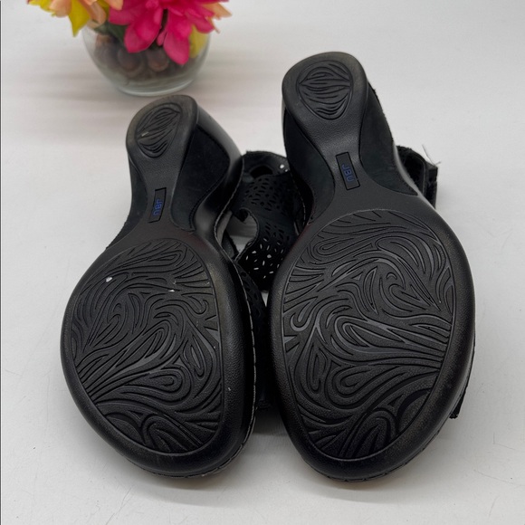JBU By Jambu Sandals Womens 12M Chloe Wedge Heels Cut Out  JBU Chloe Women\'s Black Cutout Sandals Size 11 BHE9158E